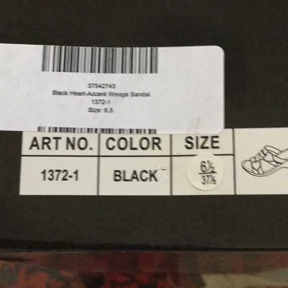 Black slides with red flowers - Picture 3 of 3